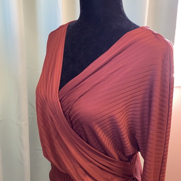 - Dynamite tie top - - Picture 2 of 7